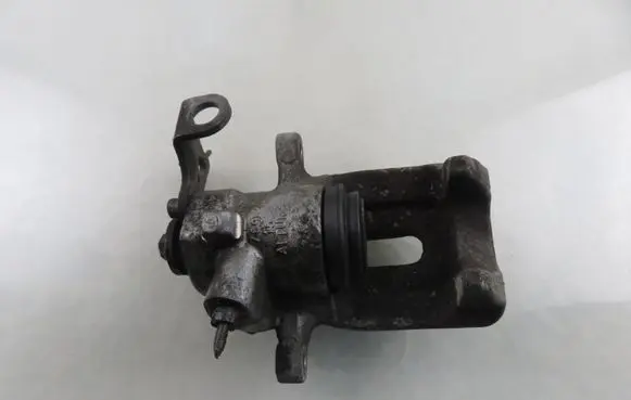 Peugeot 407 Rear brake caliper