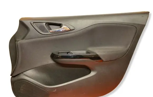 Opel Corsa E Front door card panel trim 13403446