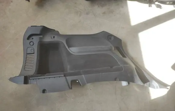 Dodge Durango III Trunk/boot side trim panel I01644059BL