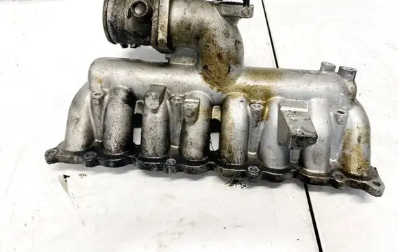 KIA Sorento Intake manifold