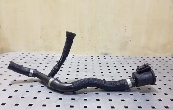 Ford Kuga II Oil fill pipe 9684359980 9671044880