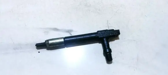 Fuel injector