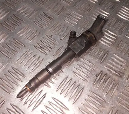 Renault Megane III Fuel injector 0445110328