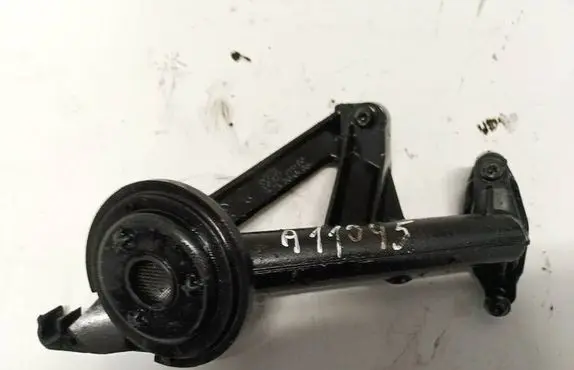 Ford Focus Turbo turbocharger oiling pipe/hose 9643755580