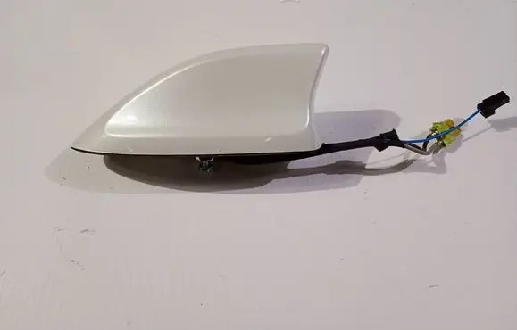 Ford Explorer V Radio antenna FT4T19G461AE