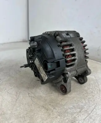 Volkswagen PASSAT B7 Generator/alternator 06F903023P 2543569C 112014657