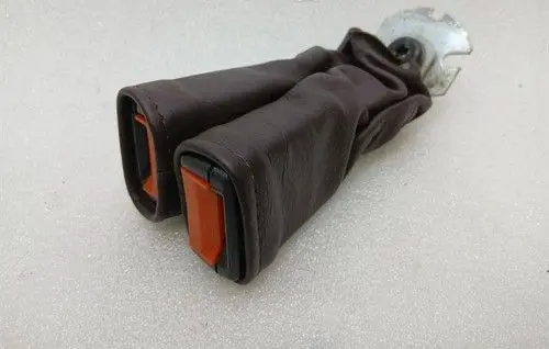 Aston Martin Vanquish V12 Front seatbelt buckle
