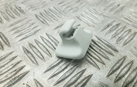 Volkswagen PASSAT B7 Sun visor clip/hook/bracket 1K0857561B