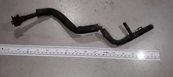 Hyundai Tucson JM Fuel line/pipe/hose 313382E200