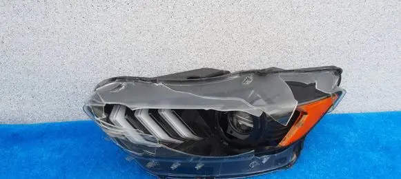 Ford Mustang VI Headlight/headlamp