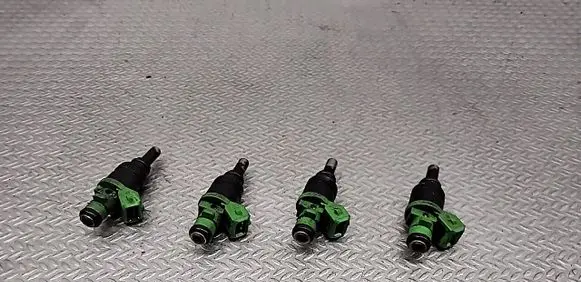 Fuel injectors set