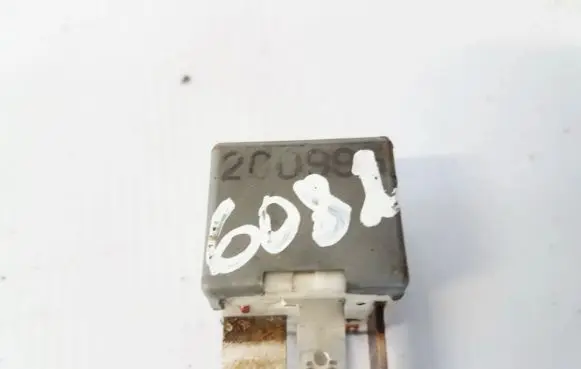 Audi A4 S4 B5 8D Other relay 899312000 8D0951253