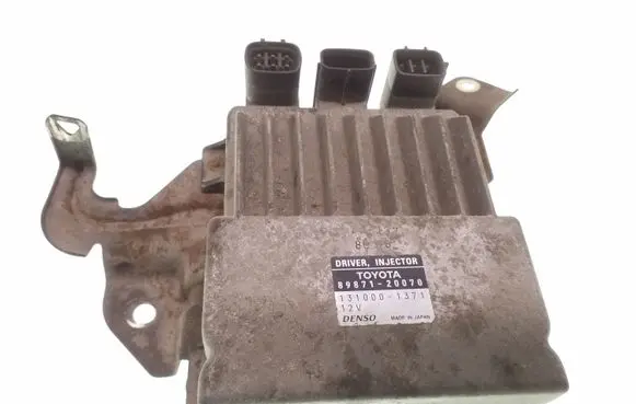 Toyota Avensis T250 Fuel injection control unit/module 8987120070 1310001371