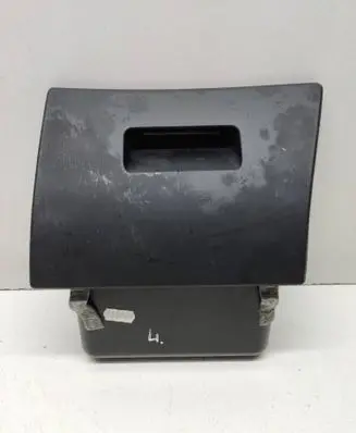 BMW 3 E46 Glove box 8223193 8197501 51458223193
