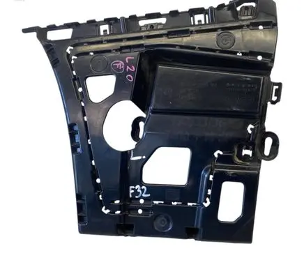 BMW 4 F32 F33 Rear bumper mounting bracket 7285561