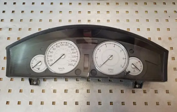 Chrysler 300 - 300C Speedometer (instrument cluster) P56044943AI 04836983AA