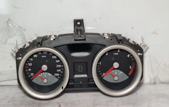 Renault Megane II Speedometer (instrument cluster) 8200399695