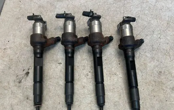 Opel Insignia A Fuel injectors set R2AA13H50