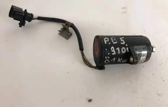 Volkswagen PASSAT B5 Accelerator pedal position sensor 0205001032 028907475B