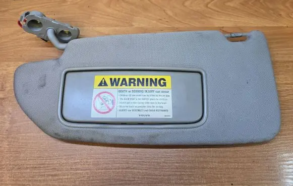 Volvo XC90 Sun visor