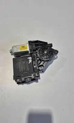 Volvo XC90 Front door window regulator motor 31674755