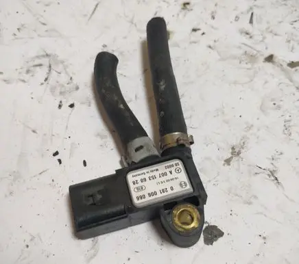 Mercedes-Benz CLA C117 X117 W117 Exhaust gas pressure sensor A0071536028