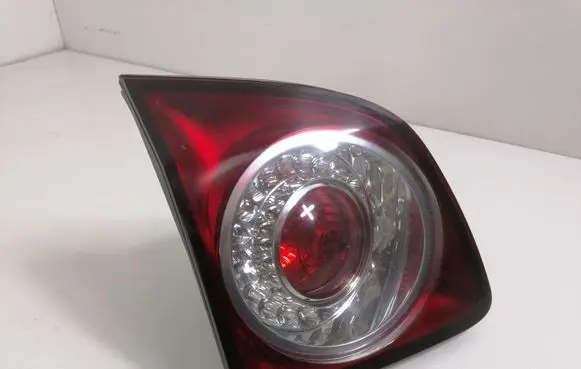Volkswagen Golf Plus Tailgate rear/tail lights 5M0945093J