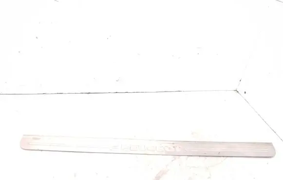 Peugeot 307 CC Front sill trim cover 96591879XT
