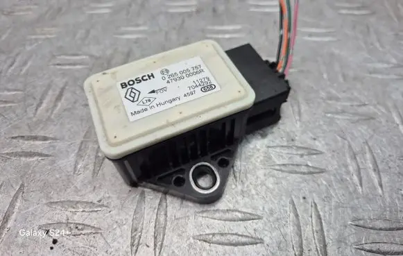 Nissan Qashqai+2 ESP acceleration yaw rate sensor 0265005757 479300006R