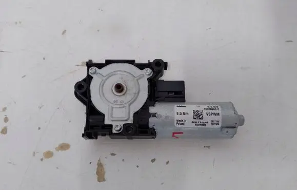 Mercedes-Benz A W177 Sunroof motor/actuator 10030663C
