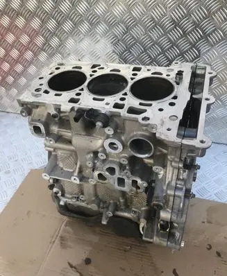 BMW 1 F40 Engine block B38A15