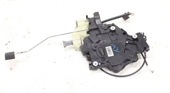 Volkswagen Caddy Rear door lock 2K5843653D
