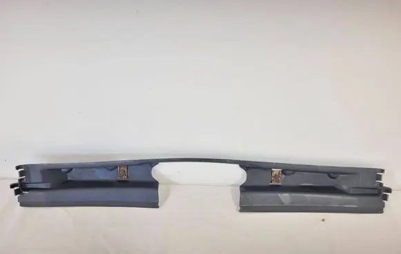 Radiator trim