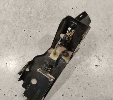 Citroen C5 Tailgate window lock/catch/latch 334250