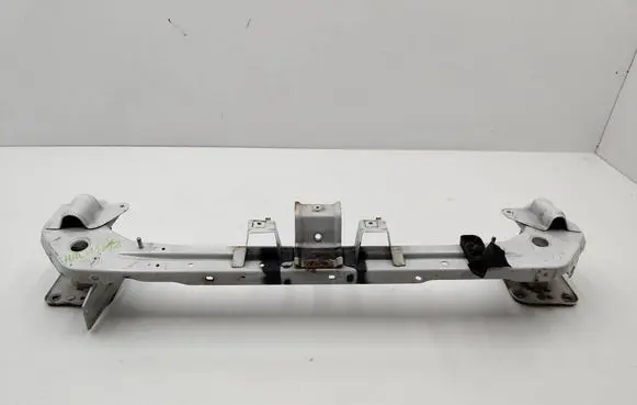 Mitsubishi Outlander Front bumper cross member 6400A781