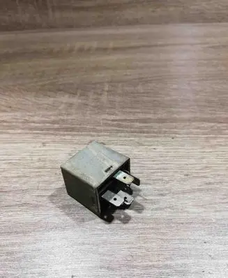Volvo V70 Other relay 5B76728