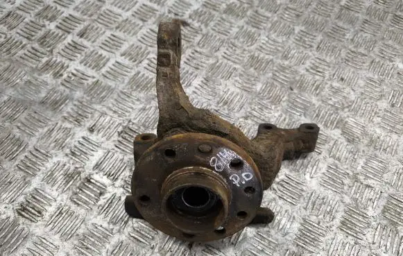 Opel Zafira A Front wheel hub