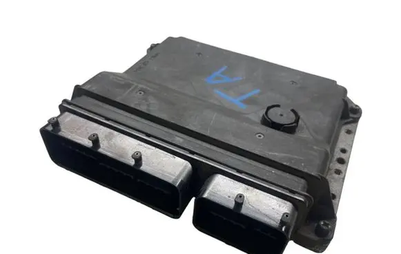 Toyota Auris 150 Engine control unit/module 8966102E51 MB2753000220