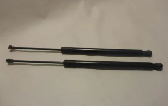Volkswagen Golf VII Tailgate strut 