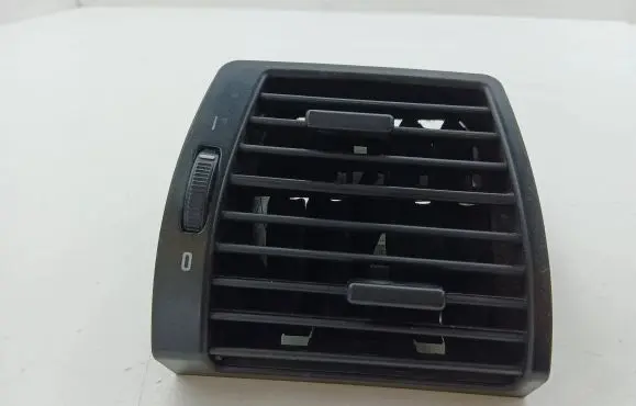 BMW X5 E53 Dashboard side air vent grill/cover trim 8402216
