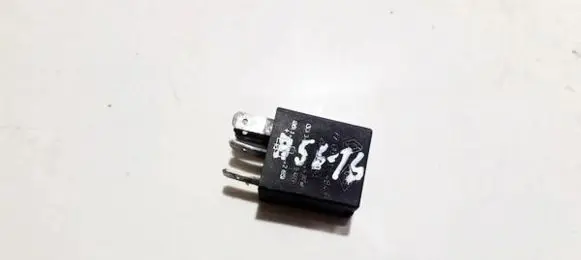 Renault Clio II Other relay 7700414484 29201041