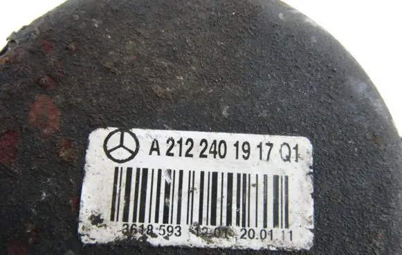 Mercedes-Benz E W212 Engine mount bracket a2122401917