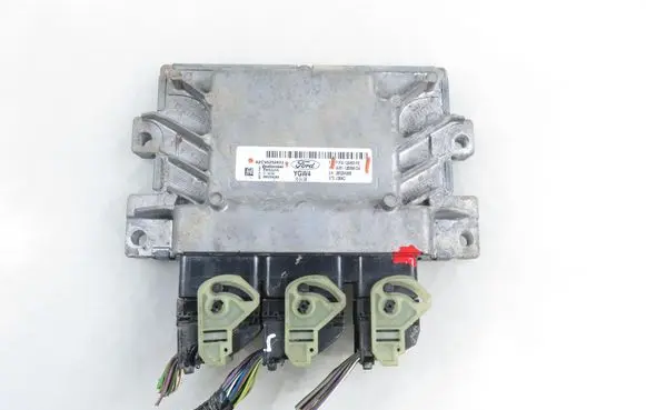 Ford Focus Engine control unit/module F1FA12A650FE A2C95252803 AV6112B684DA