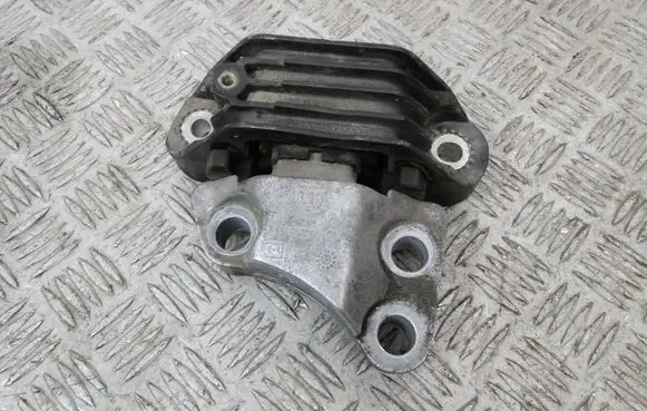 Fiat 500X Engine mount vacuum valve 