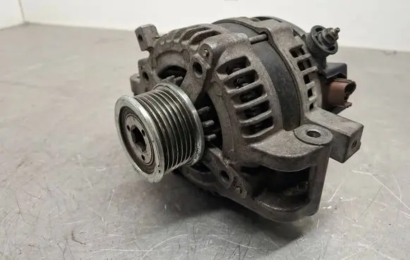 Toyota Avensis T250 Generator/alternator 0986049970