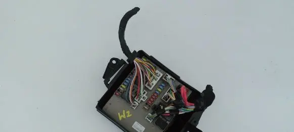 Renault Clio III Fuse module 674660A