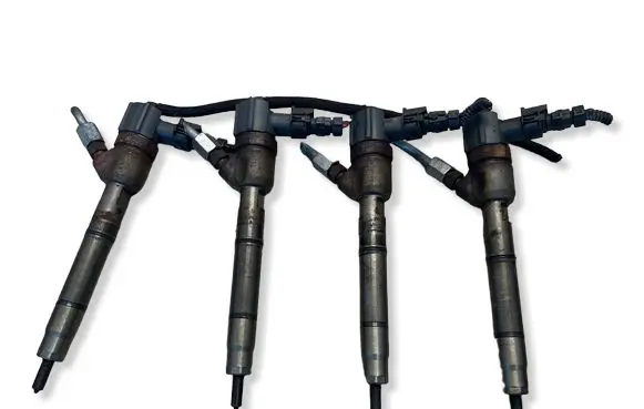 Hyundai i30 Fuel injectors set 0445110256