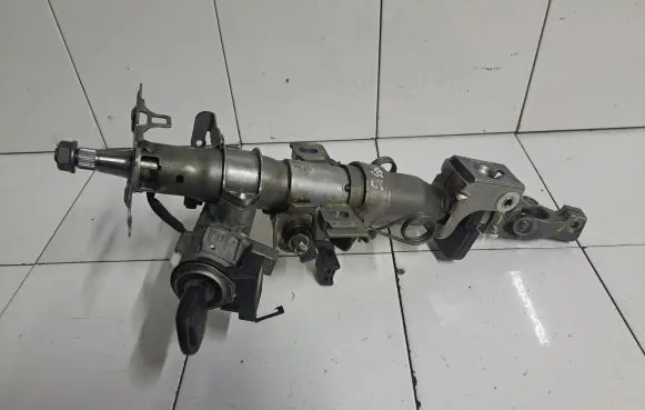 Toyota Avensis T250 Ignition lock 450200504 050151748