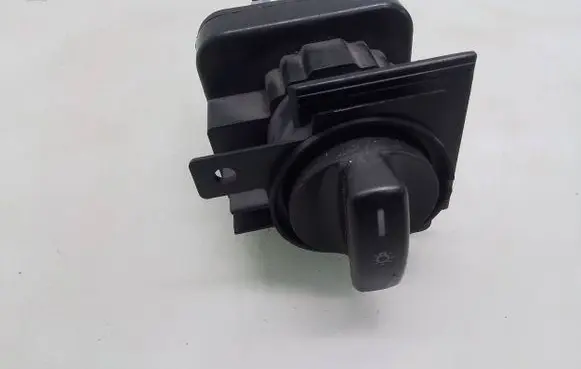 Mercedes-Benz B W245 Light switch 1695451304 0143728 32220301