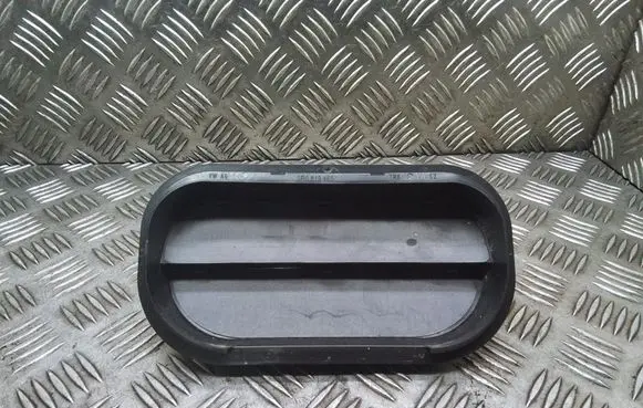Skoda Octavia Mk4 Quarter panel pressure vent 6R0819465C 5E3819164